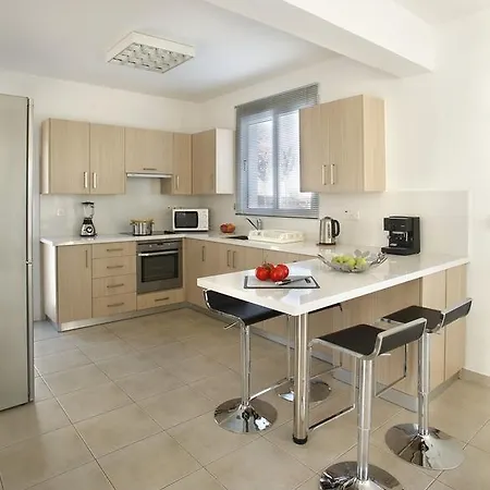 Chateau Blanc ヴィラ プロタラス