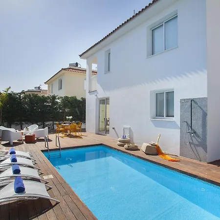 Villa Chateau Blanc *