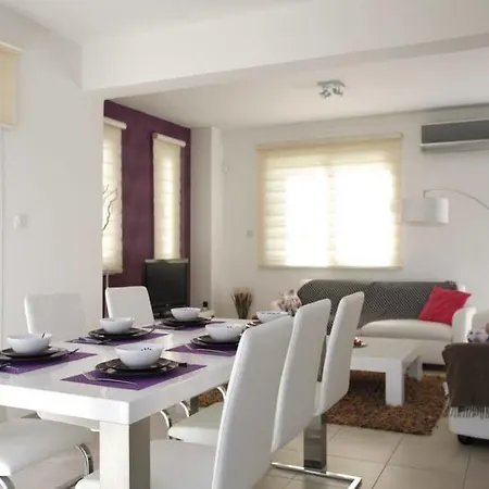 Chateau Blanc Villa Protaras