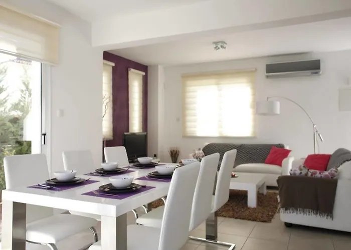 Chateau Blanc Villa Protaras